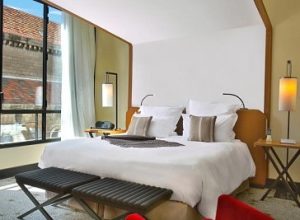 Five Seas Hotel